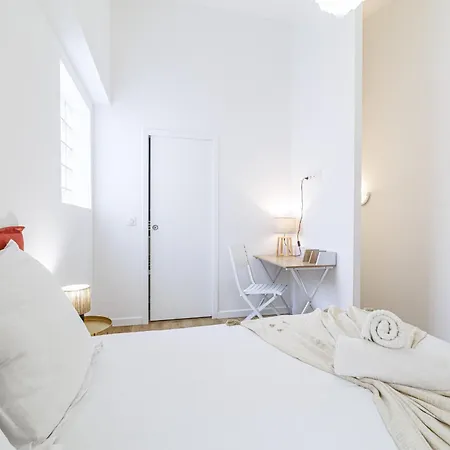 아파트 1 Bdr Duplex Downtown - Ac 니스