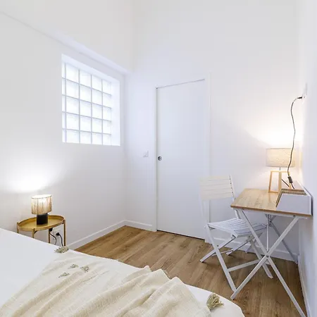 1 Bdr Duplex Downtown - Ac 니스